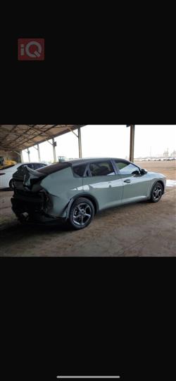 Kia K4